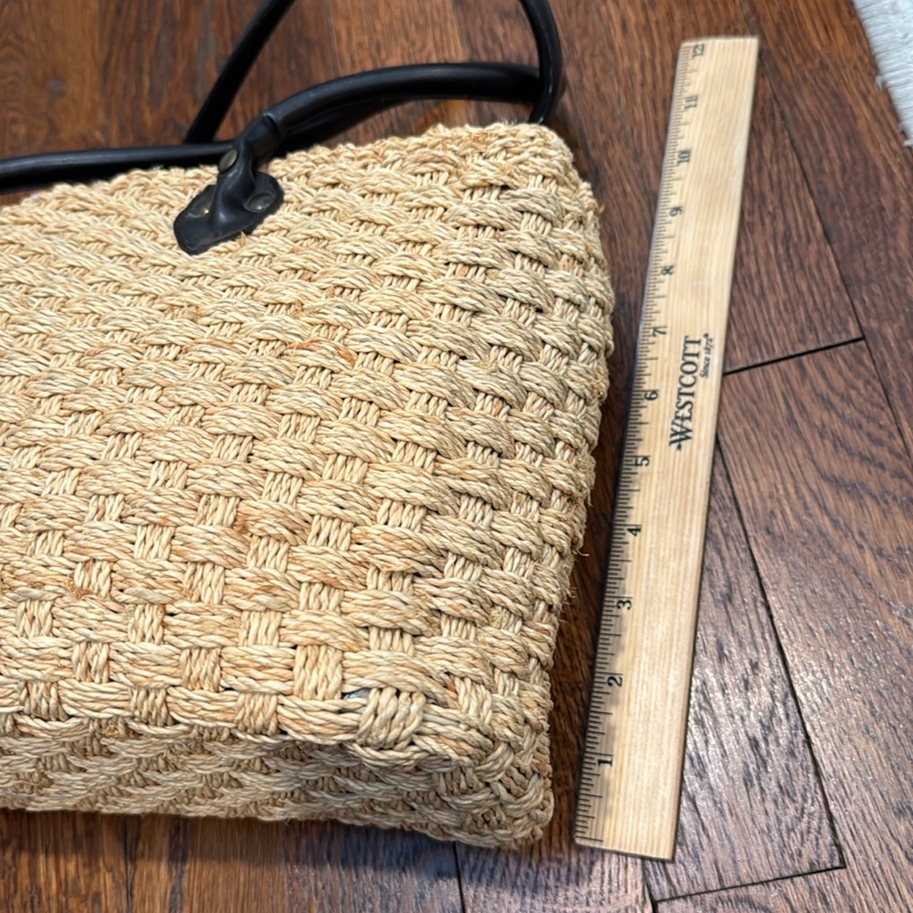 Express great summer straw tote. - Picture 3 of 5